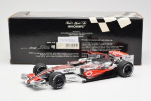 McLaren MP4-21 Mercedes #4 J-P. Montoya Showcar 2006 Minichamps 1:18 MONTOYA002 Métal Moulé — image 6 sur 6