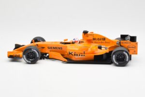 McLaren MP4-21 Mercedes #3 K. Raikkonen Interim Livery 2006 Minichamps 1:18 530061873 Métal Moulé — image 3 sur 6