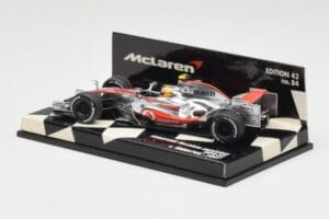 McLaren Mercedes MP4-22 #2 L. Hamilton Race Car 2007 Minichamps 1:43 530074302 Métal Moulé — image 3 sur 5