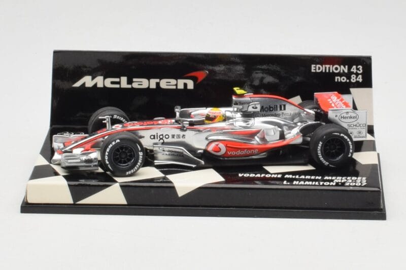 McLaren Mercedes MP4-22 #2 L. Hamilton Race Car 2007 Minichamps 1:43 530074302 Métal Moulé