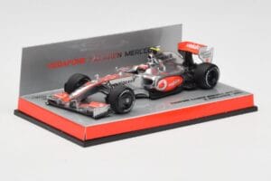 McLaren Mercedes MP4-24 #2 H. Kovalainen Race Car 2009 Minichamps 1:43 503094302 Métal Moulé — image 2 sur 5