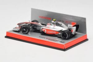 McLaren Mercedes MP4-24 #2 H. Kovalainen Race Car 2009 Minichamps 1:43 503094302 Métal Moulé — image 3 sur 5
