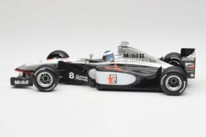 McLaren MP4/13 #8 M. Hakkinen F1 World Champion 1998 Minichamps 1:18 18690008 Métal Moulé — image 3 sur 7