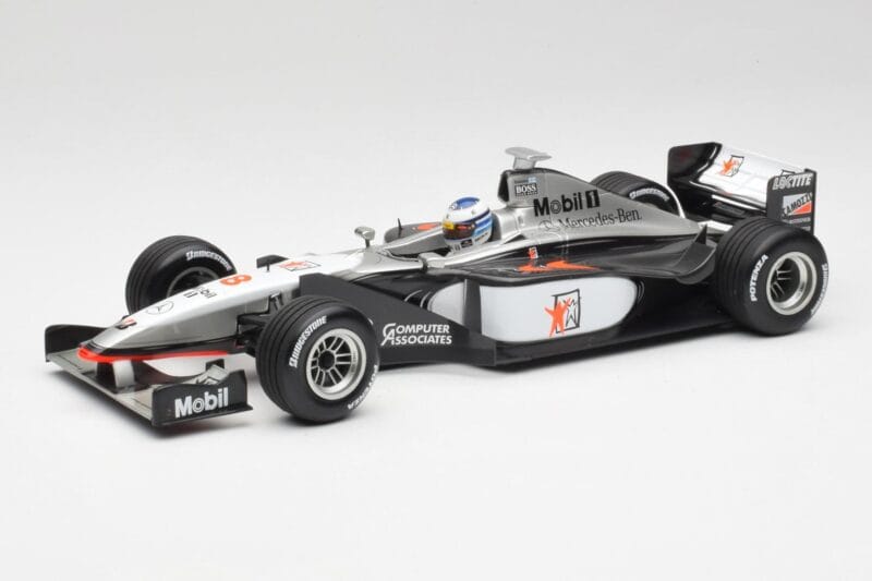 McLaren MP4/13 #8 M. Hakkinen F1 World Champion 1998 Minichamps 1:18 18690008 Métal Moulé