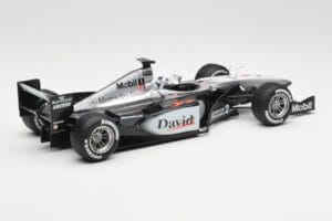 McLaren MP4-15 #2 D. Coulthard F1 2000 Hot Wheels 1:18 26740 Métal Moulé — image 2 sur 6