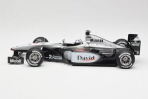 McLaren MP4-15 #2 D. Coulthard F1 2000 Hot Wheels 1:18 26740 Métal Moulé — image 3 sur 6
