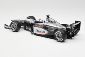 McLaren MP4-15 #2 D. Coulthard F1 2000 Hot Wheels 1:18 26740 Métal Moulé — image 5 sur 6