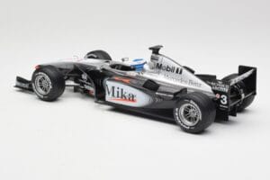 McLaren MP4-16 #4 M. Häkkinen F1 2001 Hot Wheels 1:18 50198 Métal Moulé — image 5 sur 6