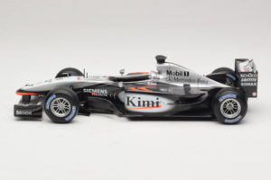 McLaren MP4-20 #9 K. Raikkonen F1 2005 Hot Wheels 1:18 H2286 Métal Moulé — image 3 sur 6