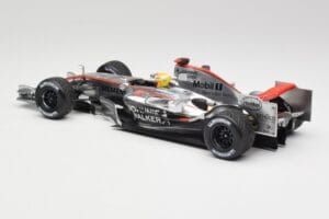 McLaren MP4-21 L. Hamilton Silverstone Test 2006 Minichamps 1:18 530061884 Métal Moulé — image 5 sur 6