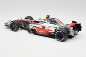 McLaren MP4-22 #2 L. Hamilton Canadian GP Winner 2007 Minichamps 1:18 530071822 Métal Moulé — image 5 sur 6