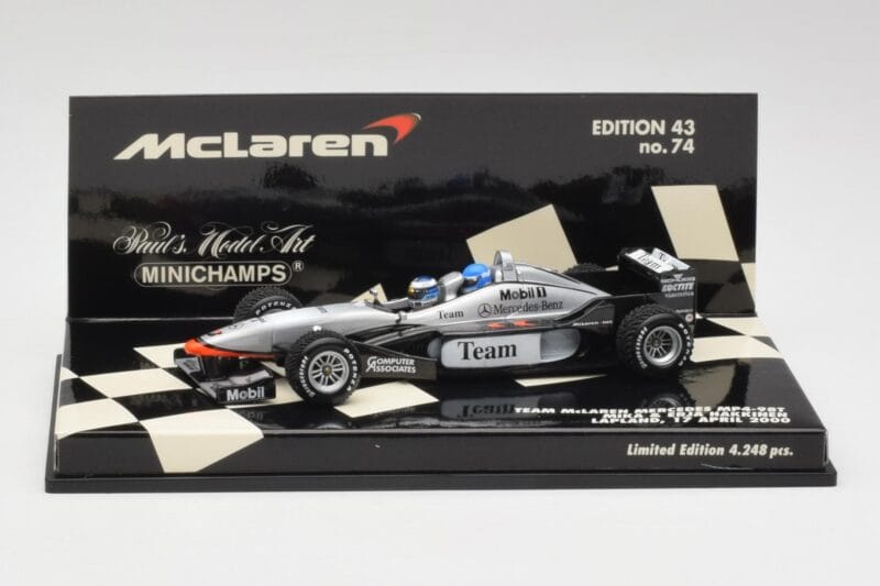 McLaren MP4/98T 2-Seater M. Hakkinen / E. Hakkinen F1 2000 Minichamps 1:43 530984378 Métal Moulé