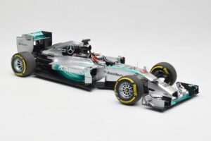 Mercedes AMG Petronas W05 #44 L. Hamilton F1 World Champion 2014 Minichamps 1:18 186140044 Métal Moulé — image 4 sur 7