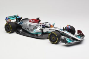 Mercedes AMG W13 E Performance Petronas #63 G. Russell Miami GP 2022 Minichamps 1:18 110220563 Métal Moulé — image 4 sur 7