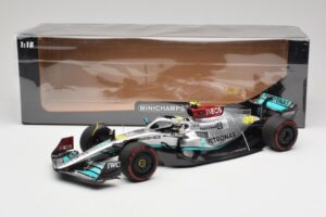 Mercedes AMG W13 E Performance Petronas #44 L. Hamilton Spanish GP 2022 Minichamps 1:18 110220044 Métal Moulé — image 7 sur 7