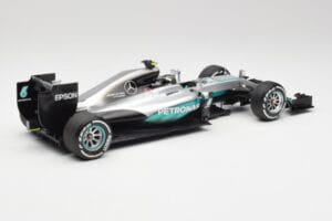 Mercedes AMG W07 #6 N. Rosberg Australia GP Winner 2016 Minichamps 1:18 110160006 Métal Moulé — image 2 sur 7
