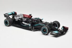 Mercedes AMG W12 #44 L. Hamilton Bahrain GP 2021 Minichamps 1:18 110210144 Métal Moulé — image 4 sur 7