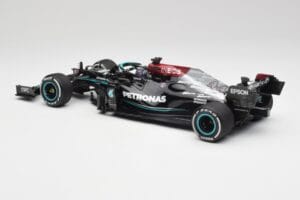 Mercedes AMG W12 #44 L. Hamilton Bahrain GP 2021 Minichamps 1:18 110210144 Métal Moulé — image 5 sur 7