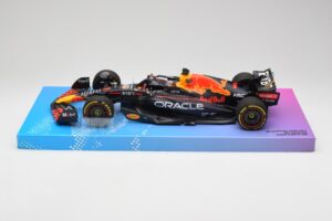 Red Bull Racing RB18 #1 M. Verstappen Winner Miami GP 2022 Minichamps 1:18 113220501 Métal Moulé