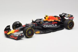 Oracle Red Bull Racing RB18 #11 S. Perez Abu Dhabi GP 2022 Minichamps 1:18 110222211 Métal Moulé