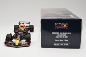 Oracle Red Bull Racing RB18 #11 S. Perez Abu Dhabi GP 2022 Minichamps 1:18 110222211 Métal Moulé — image 6 sur 7
