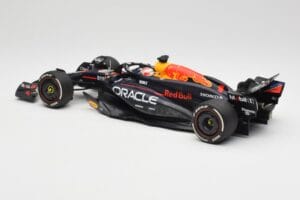 Oracle Red Bull Racing RB20 #1 M. Verstappen Winner Bahrain GP 2024 Minichamps 1:18 110240101 Métal Moulé — image 5 sur 7