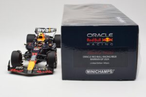 Red Bull Racing RB20 #11 S. Perez Bahrain GP 2024 Minichamps 1:18 110240111 Métal Moulé — image 6 sur 7