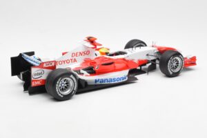 Panasonic Toyota Racing TF106 #8 R. Schumacher F1 2006 Minichamps 1:18 100060007 Métal Moulé — image 2 sur 6
