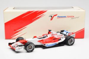 Toyota TF106 Panasonic Toyota Racing J. Trulli F1 Presentation 2006 Minichamps 1:18 AM59554H Métal Moulé — image 6 sur 6
