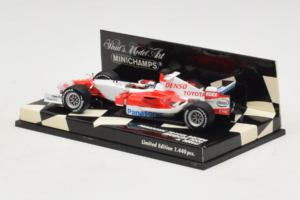 Toyota TF106 Panasonic #12 J. Trulli Panasonic Toyota Racing Showcar 2006 Minichamps 1:43 400060078 Métal Moulé — image 3 sur 5