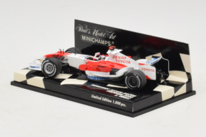 Toyota TF108 #9 J. Trulli Panasonic Toyota Racing Showcar F1 2008 Minichamps 1:43 400080081 Métal Moulé — image 3 sur 5