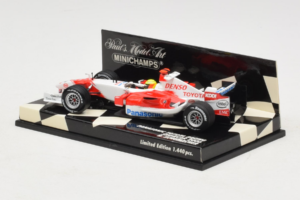 Toyota TF106 Panasonic #11 R. Schumacher Panasonic Toyota Racing Showcar 2006 Minichamps 1:43 400060077 Métal Moulé — image 3 sur 5