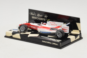 Toyota TF109 #10 T. Glock Panasonic Toyota Racing Showcar F1 2009 Minichamps 1:43 400090080 Métal Moulé — image 3 sur 5