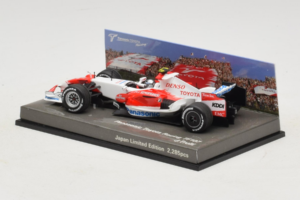 Toyota TF107 #12 J. Trulli Panasonic Toyota Racing Showcar F1 2007 Minichamps 1:43 AM60129 Métal Moulé — image 3 sur 6