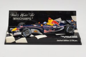 Red Bull Racing D. Coulthard Showcar 2005 Minichamps 1:43 400050084 Métal Moulé