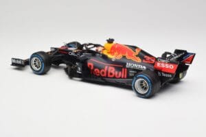 Red Bull Racing Honda RB16B #33 M. Verstappen Turkish GP 2nd Place 2021 Minichamps 1:18 110211633 Métal Moulé — image 5 sur 7