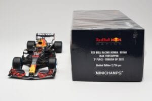 Red Bull Racing Honda RB16B #33 M. Verstappen Turkish GP 2nd Place 2021 Minichamps 1:18 110211633 Métal Moulé — image 6 sur 7