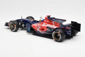 Red Bull Racing RB6 #6 M. Webber F1 Showcar 2010 Minichamps 1:18 150100076 Métal Moulé — image 5 sur 6