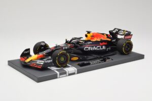 Oracle Red Bull Racing RB18 #33 M. Verstappen Belgian GP 2022 Minichamps 1:18 113221401 Résine — image 2 sur 7