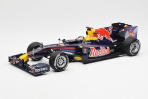Red Bull Racing Renault RB5 #5 S. Vettel Showcar 2010 Minichamps 1:18 153100175 Métal Moulé