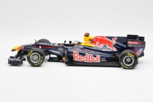 Red Bull Racing Renault RB6 #5 S. Vettel F1 World Champion 2010 Minichamps 1:18 110100005 Métal Moulé — image 3 sur 6