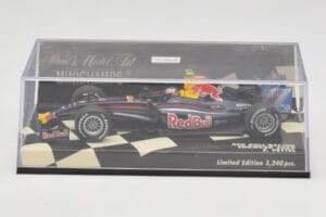 Red Bull Racing Renault RB5 #15 S. Vettel Showcar 2009 Minichamps 1:43 400090085 Métal Moulé — image 5 sur 5