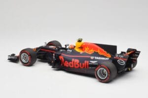 Red Bull Racing RB13 Tag Heuer #33 M. Verstappen Australian GP 2017 Minichamps 1:18 110170033 Résine — image 5 sur 7