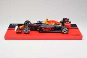 Red Bull RB12 #33 M. Verstappen Spain GP Winner 2016 Minichamps 1:18 147160533 Métal Moulé