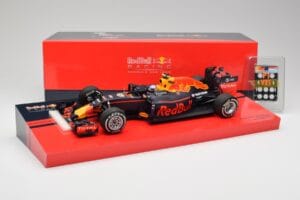 Red Bull RB12 #33 M. Verstappen Spain GP Winner 2016 Minichamps 1:18 147160533 Métal Moulé — image 6 sur 6