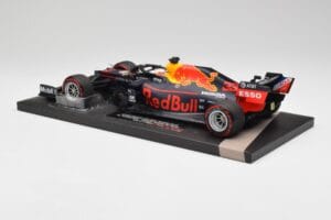 Red Bull RB15 #33 M. Verstappen Brazil GP Winner 2019 Minichamps 1:18 113191933 Métal Moulé — image 5 sur 7