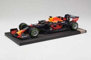 Red Bull RB15 #33 M. Verstappen German GP Winner Wet 2019 Minichamps 1:18 113191133 Métal Moulé — image 2 sur 7