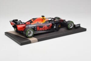Red Bull RB15 #33 M. Verstappen German GP Winner Wet 2019 Minichamps 1:18 113191133 Métal Moulé — image 3 sur 7