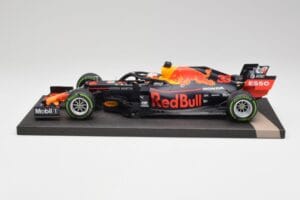 Red Bull RB15 #33 M. Verstappen German GP Winner Wet 2019 Minichamps 1:18 113191133 Métal Moulé