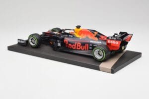 Red Bull RB15 #33 M. Verstappen German GP Winner Wet 2019 Minichamps 1:18 113191133 Métal Moulé — image 5 sur 7